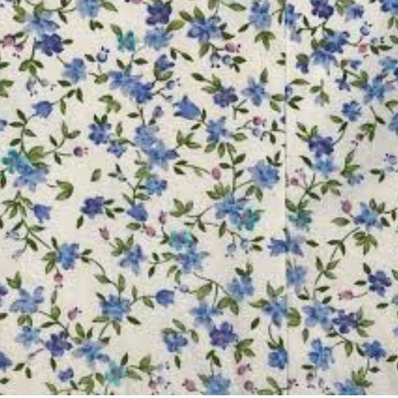 Petersyn Sybil Cropped Floral Smocked Top Size L NWOT - Picture 8 of 11